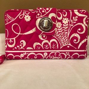 Vera Bradley Twirly Birds Turn-Lock Wallet